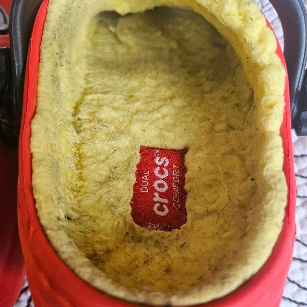 CROCS very good